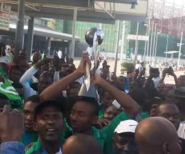 Celebrations As Golden Eaglets Arrive Abuja